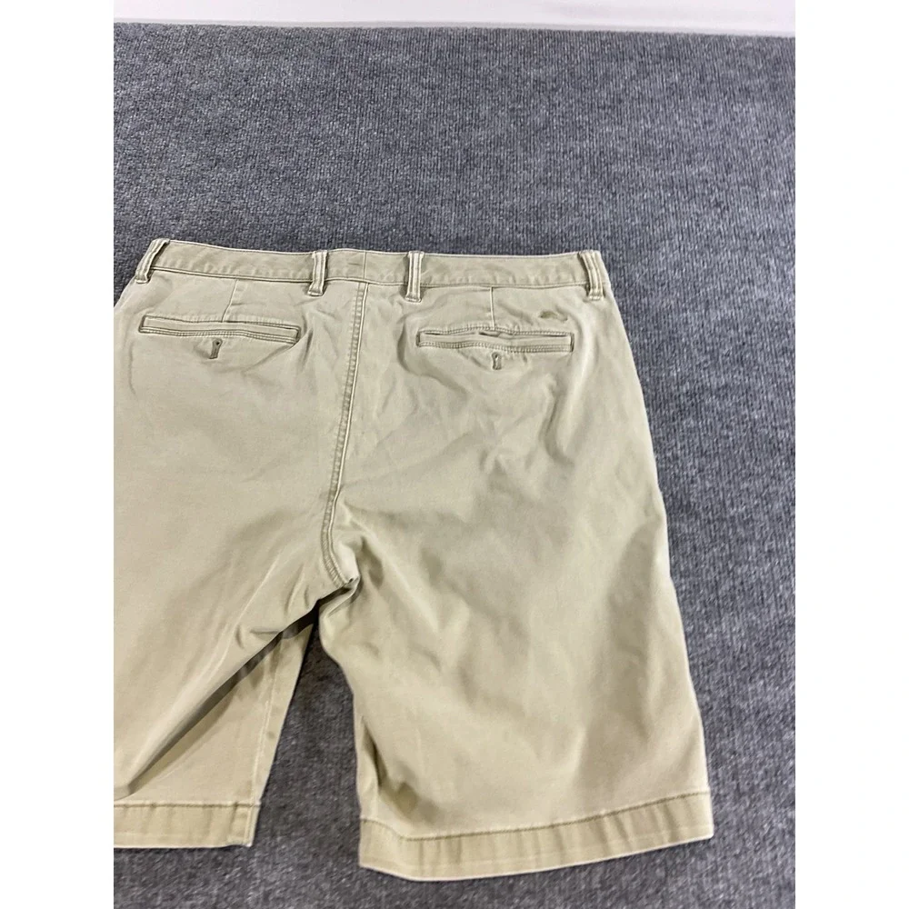 Tommy Bahama Island Zone Shorts Mens 33 Khaki Beige Chino Golf Travel Casual